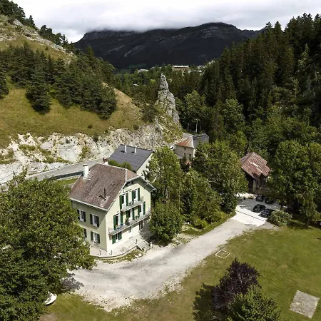 Maison Familiale Au Coeur Du Vercors, Jardin De 5000m², 5 Pers, Parking, Wifi, Vue Montagne - Fr-1-515-191 Apartment
